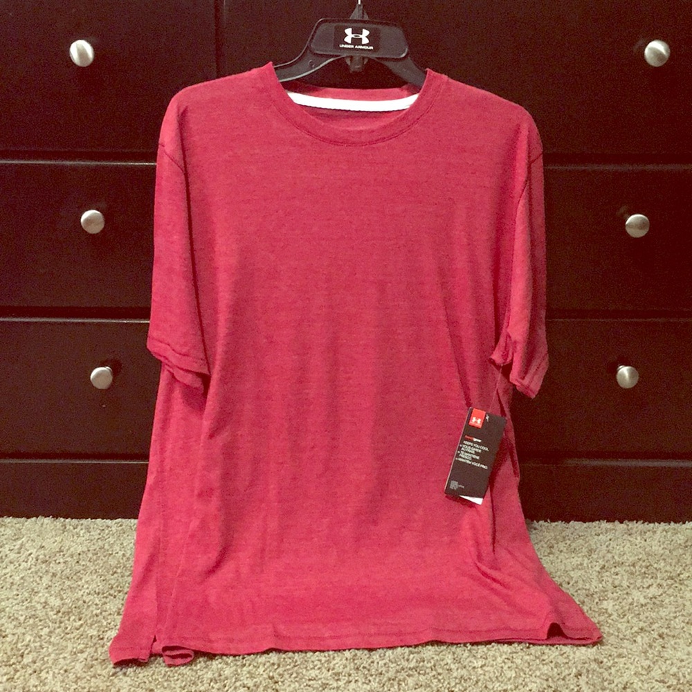 Under Armour T Shirt